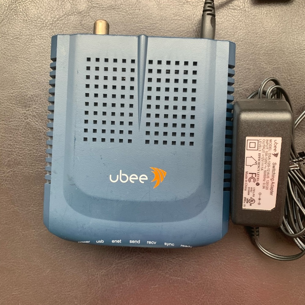 Ubee Cable Modem U10C018.80 - Complete w Cables Power Cord *FC.